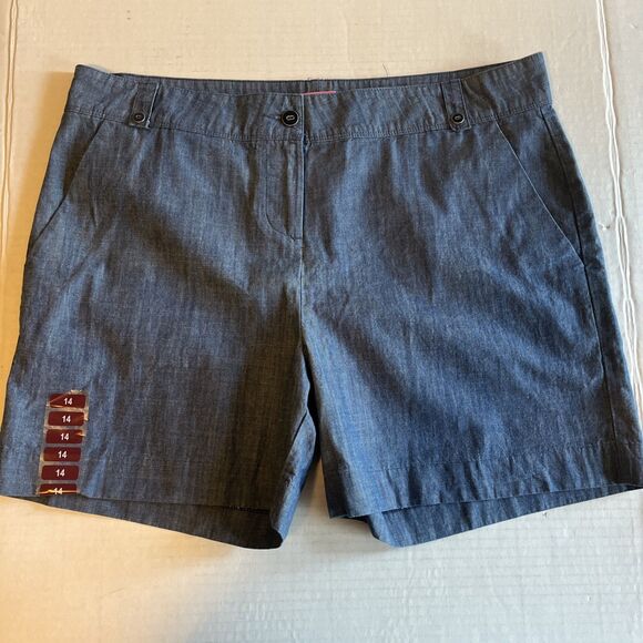 Isaac Mizrahi Shorts Women’s 14 Blue Chambray Cotton Slant Pockets Travel Beach - Picture 1 of 13